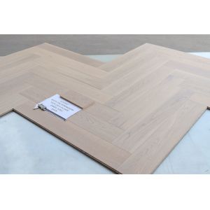Quality Residential White Oak Herringbone Engineered Flooring 910x150x15mm wholesale