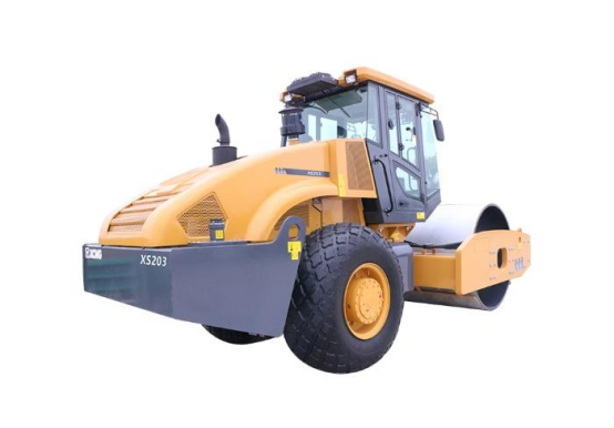 XS203 vibratory roller a kind of extra-heavy self-propelled vibratory roller