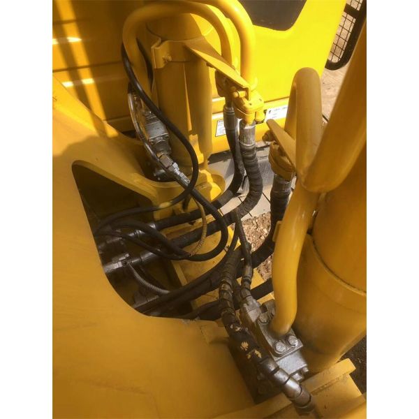 Multifunctional 2022 Komatsu PC200 20Ton Excavator with 681 Working Hours