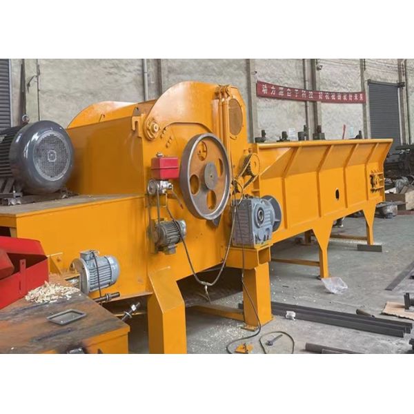 Heavy Duty Drum Wood Chipper Machine Forced Feeding System 450mm - 700mm