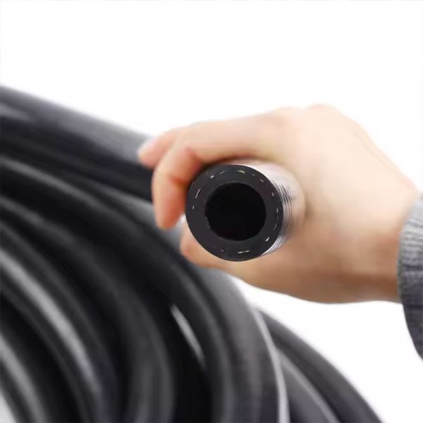 Heavy Duty Fuel Transfer Hose Temperature UV And Ozone Resistant Resistance
