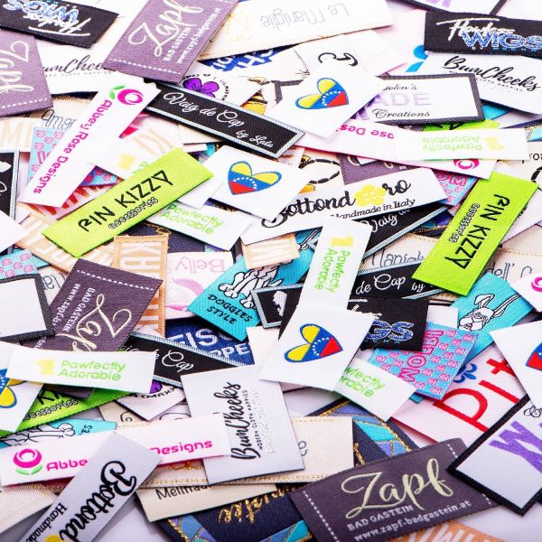 Garment Tags And Labels 100% Polyester Fabric Woven Labels For Clothing