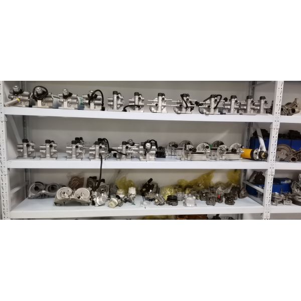 Mercedes-Benz Engine Water Pump Repair Kit 19 Teeth OEM 500350785