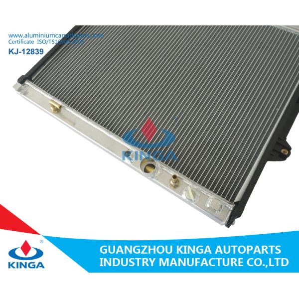 Toyota Spare Parts Aluminium Car Radiators For HILUX INNOVA 04-DIESEL AT