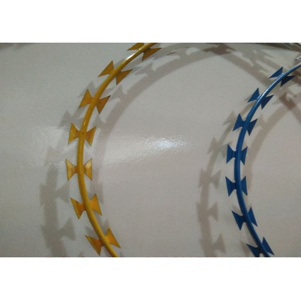 Hot Dip Galvanized BTO-22 Concertina Razor Barbed Wire with 450mm Diameter