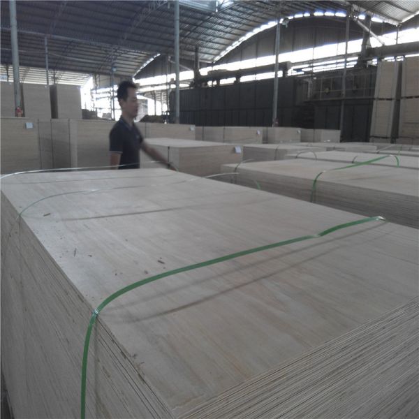 Commercial BB CC Grade 1220*2440*18mm Bintangor Plywood