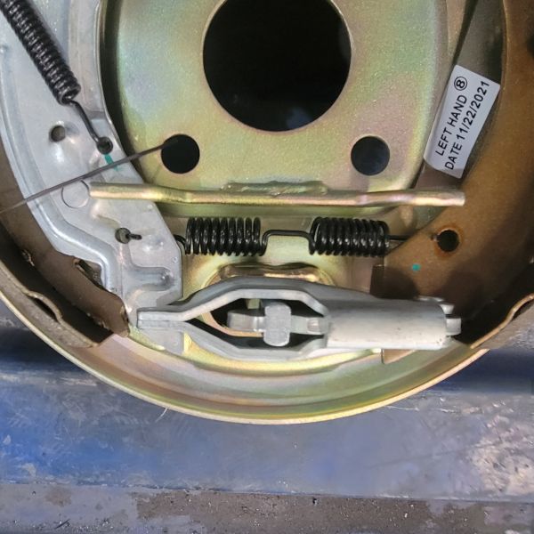 Custom 1500KGS 7 Inch Electric Trailer Brakes For 3500 Lb Axle