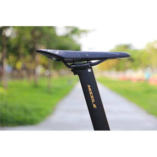 Newly Designed 700C*25 22 Speed Carbon Frame Bend Handlebar Road Bike With Fork Suspension