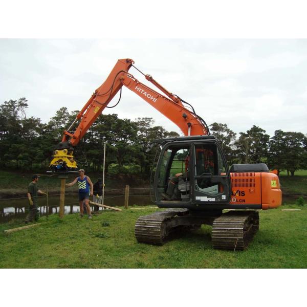 2000RPM Hydraulic Plate Compactor For Mini Excavator PC200