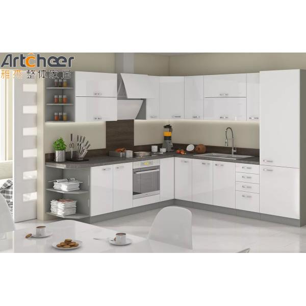 Villa Kitchen Granite Top Cupboard with Beveled Edge Countertop and E0 Grade Material