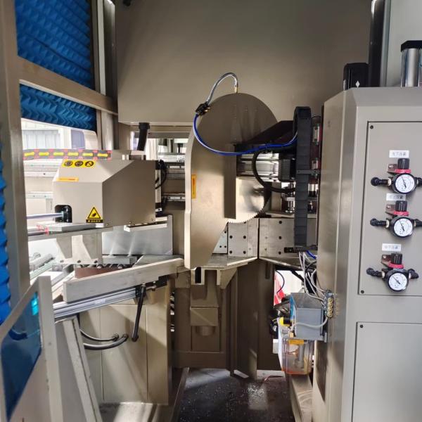 Aluminum Cutting Saw Center For Window Doors Fabrication CNC Automatic Window Machine Center