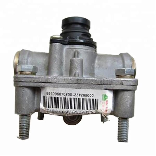 Manufacture Relay Valve Wg9000360506 for HOWO Heavy Duty Truck Parts Factory
