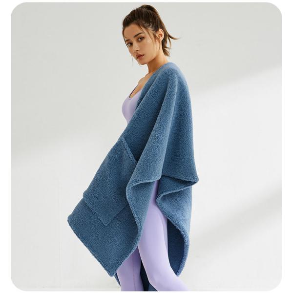 Y-F Knitted Poncho Cardigan Cape Top Sweater Cozy Fleece Jumbo Scarf Wrap Shawl with Large Front Pockets for Women