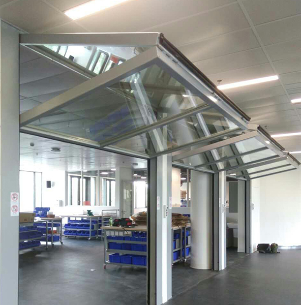 Hydraulic Bifold Toughened Aluminum Glass Wall Horizontal Lifting