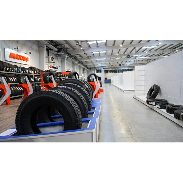 Sliding Door / Roller Door Long Pan Multi Storey Customized Steel Structure Warehouse