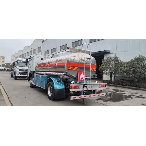 Sinotruk Howo Fuel Tanker Truck 6 Wheel Aluminum Alloy 10000 Liters With Dispenser Oil Tankers Truck