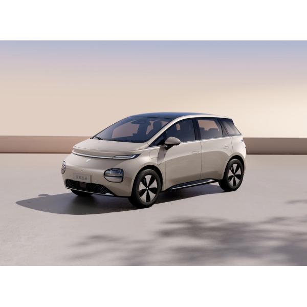 BaoJun Clouds Ev A Hatchback Small Electric Sedan With A Range Of 360KM-460KM