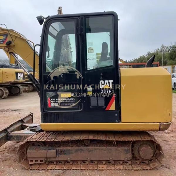 Good Condition Japan Original Cat 305.5E Mini Crawler Excavator with and 5000 KG Weight