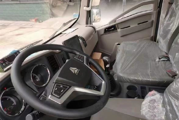 HOWO Light Truck 4*2 Cummins Engine154hp Used Cargo Truck