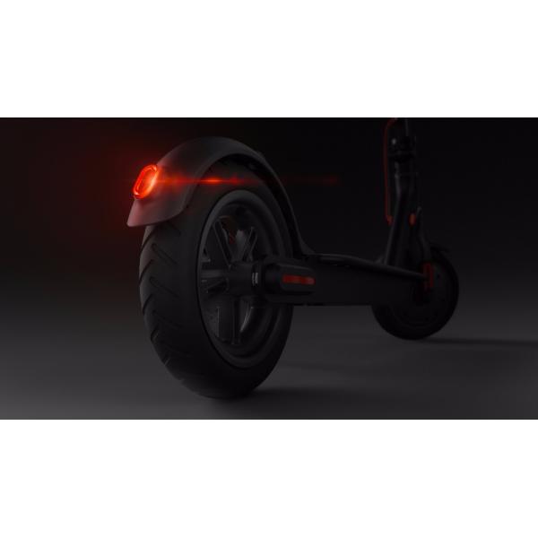 Adult Foldable Electric Scooter 8.5 Inch 2 Wheels Kick APP GPS For Sharing System
