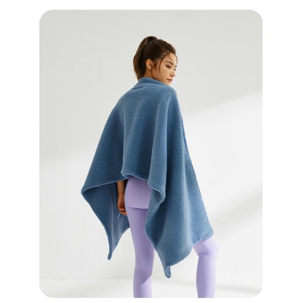 Y-F Knitted Poncho Cardigan Cape Top Sweater Cozy Fleece Jumbo Scarf Wrap Shawl with Large Front Pockets for Women