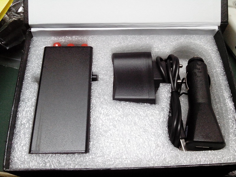Cell Phone  Signal Jammer Mini Portable Built In Rechargeable Li-ion Battery 3G Mobile Phone Signal Jammer omnidirection