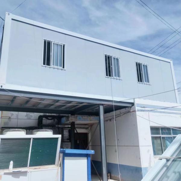 Steel Sandwich Panel Mobile Living Container House 20ft 40ft 2 Bedroom Custom Structure