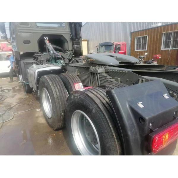 6X4 380HP 400HP 430HP Sinotruk HOWO Container Cargo Trailer Tractor Head Truck for Transportation
