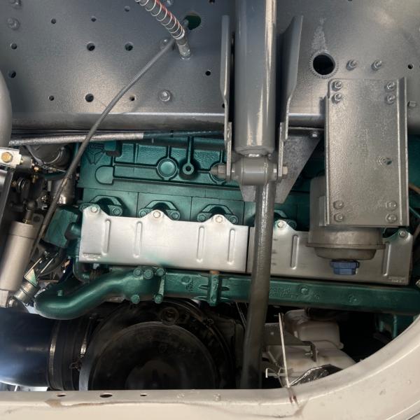 Left Rudder 375HP 10 Wheeler Sinotruk Dump Truck 30tons Second Hand 6x4 HOWO Tipper