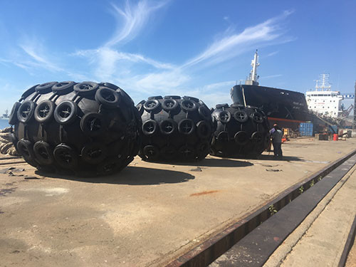 Aircraft Tire Chain Net Pneumatic Rubber Fenders ISO17357 Yokohama Fenders