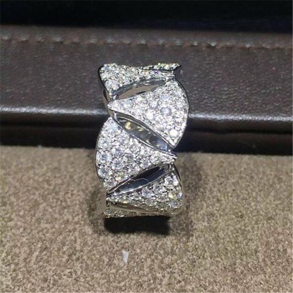 Bi divas' dream series ring 18k white gold yellow gold rose gold diamond ring Jewelry factory in Shenzhen, China