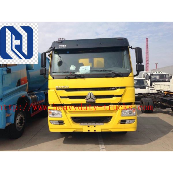 Red 6x4 12m3 Sewage Suction Truck Septic Pump Truck Garbage Fecal SINOTRUK SWZ