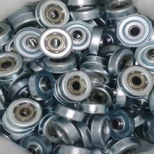 Stampeded Flanged Conveyor Roller Bearings 6202zz 10mm-47mm