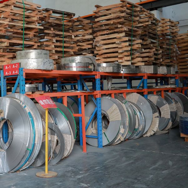 Cold Rolled Decorative Stainless Steel Strips 1mm 2mm 201 304 Grade