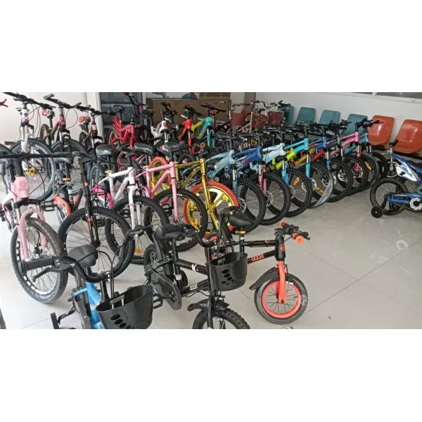 3-8 Years Boys Girls Plastic Kids 3 Wheel Scooter Three Wheel Standing Scooter 30kg