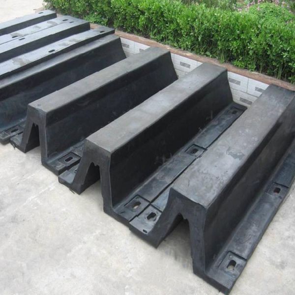 Flexible Arch V Type 200x1000mm 200x1500mm Marine Rubber Fender