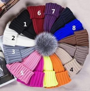Quality Economical knitted hat raccoon fur ball warm beanie hat hat with fur pom pom wholesale