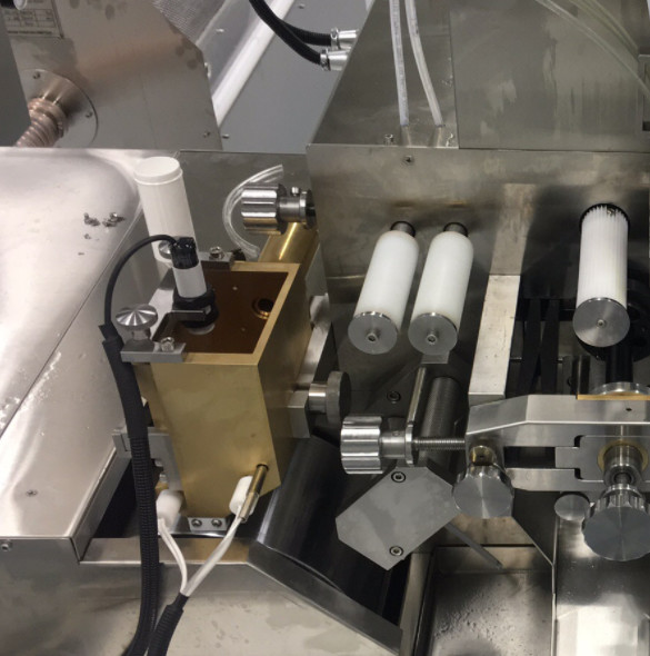 1400*800*1500mm Soft Gelatin Machine For Precise Research And Development Production