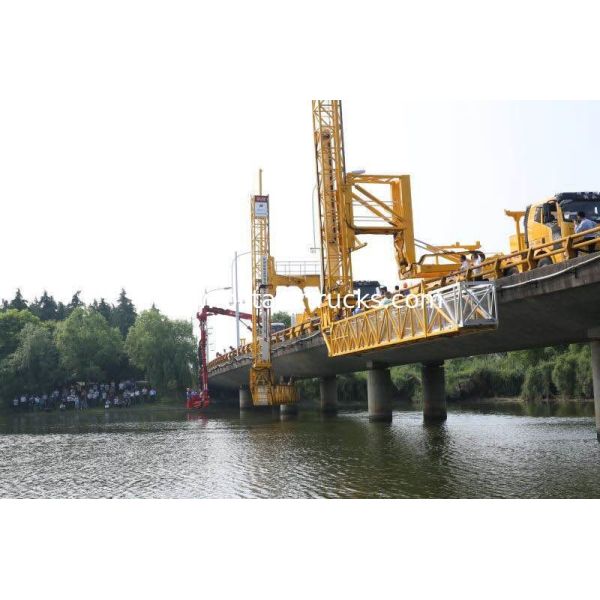 299.84 HP Engine Bridge Inspection Platform , 22m Bridge Inspection Truck