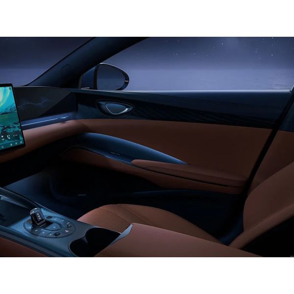 BYD 2025 Seal, a pure electric sedan with a range of up to 650km, a new intelligent driving system and the best value for money mid-sized electric