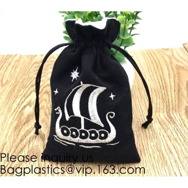 Fine Jewelry, Collectible Coins, Cute Charms And Trinkets. Place Fragrant Potpourri, Colorful Stones, Jewelry While Trav