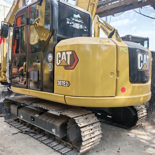 Cat 307e2 Excavator in Japan 7000 KG Machine Weight Good Condition Caterpillar Engine