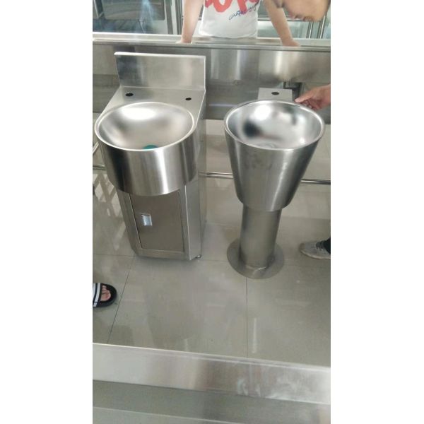 hospital stainless steel sink matieral stainless 304,.size :500mmx450mm