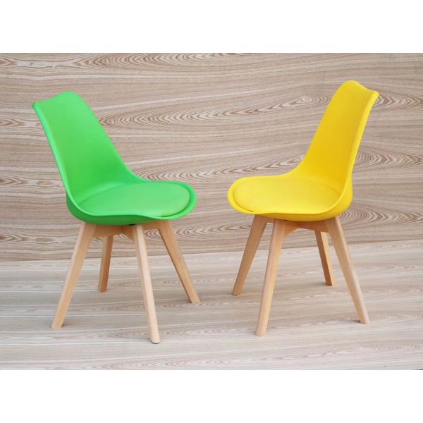 Medieval Style Eames Dining Chair With Plastic Beech Legs