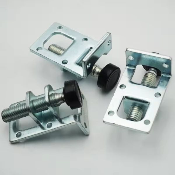 Stainless Steel CNC Stamping Parts Sheet Metal Fabrication Galvanized Bolt Fasteners