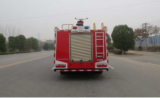Dongfeng 5000 Liter Water Tank Fire Truck 5-Seater Diesel 4×2 Manual Transmission