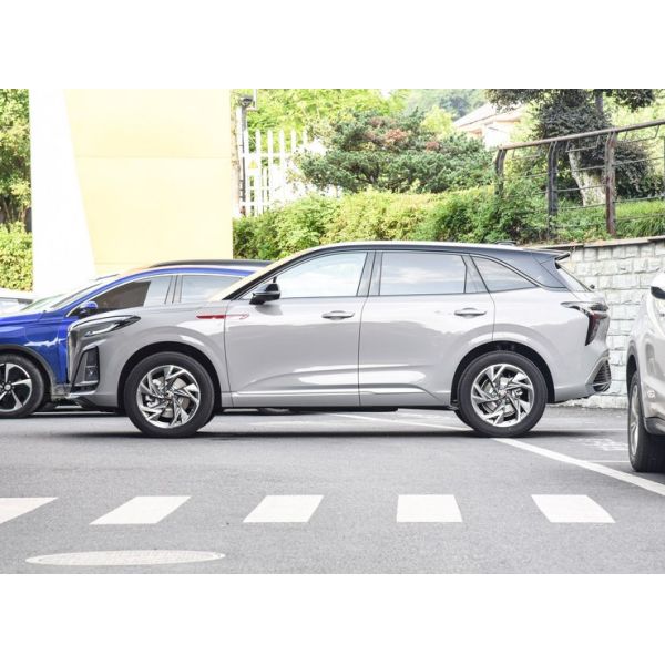 Hongqi HS3 SUV Gasoline Powered Cars 5 Seats Four Wheel Drive 4x4