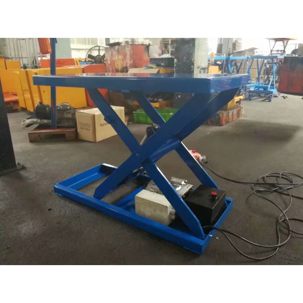 Hydraulic Dock Lift, Hydraulic Dock Scissor Lift Pit Mount Style With Lift Platform Size 2000×2000mm