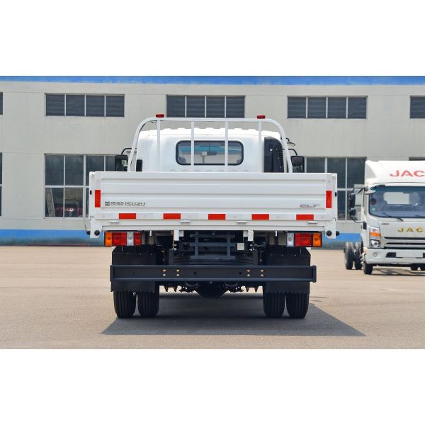 NEW ISUZU Mini Cargo Van Trucks 4X2 120hp RHD Diesel 5Ton 7Ton Light Duty M100 Small Cargo Truck for Sale
