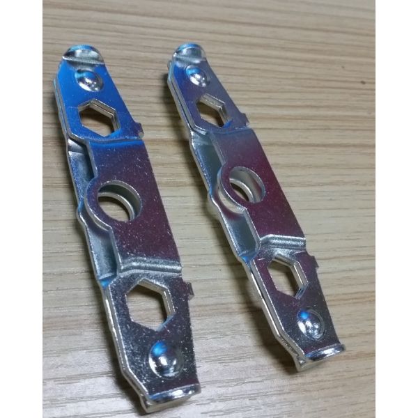 Plating Steel Aluminum Stamping Parts For Hanging Wheel High Precision